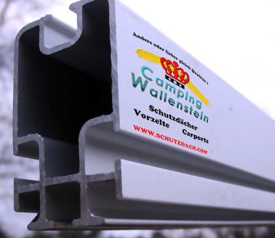 wohnwagen aluminium detail mit logo